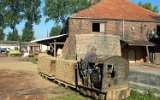 Liliput-Diesellok auf 500-mm-Gleisen am Ringofen der Ziegelei Chimot in Marly 2000